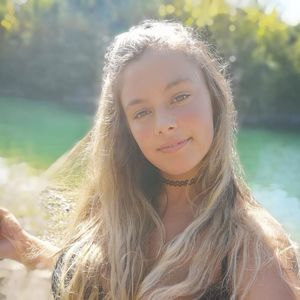 Meet your Posher, Raphaëlle